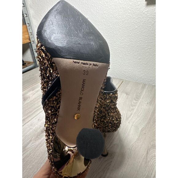 Manolo Blahnik Stiletto Ankle Bootie 39 Pointed Toe Glam Designer Gold Pluta - Picture 11 of 15